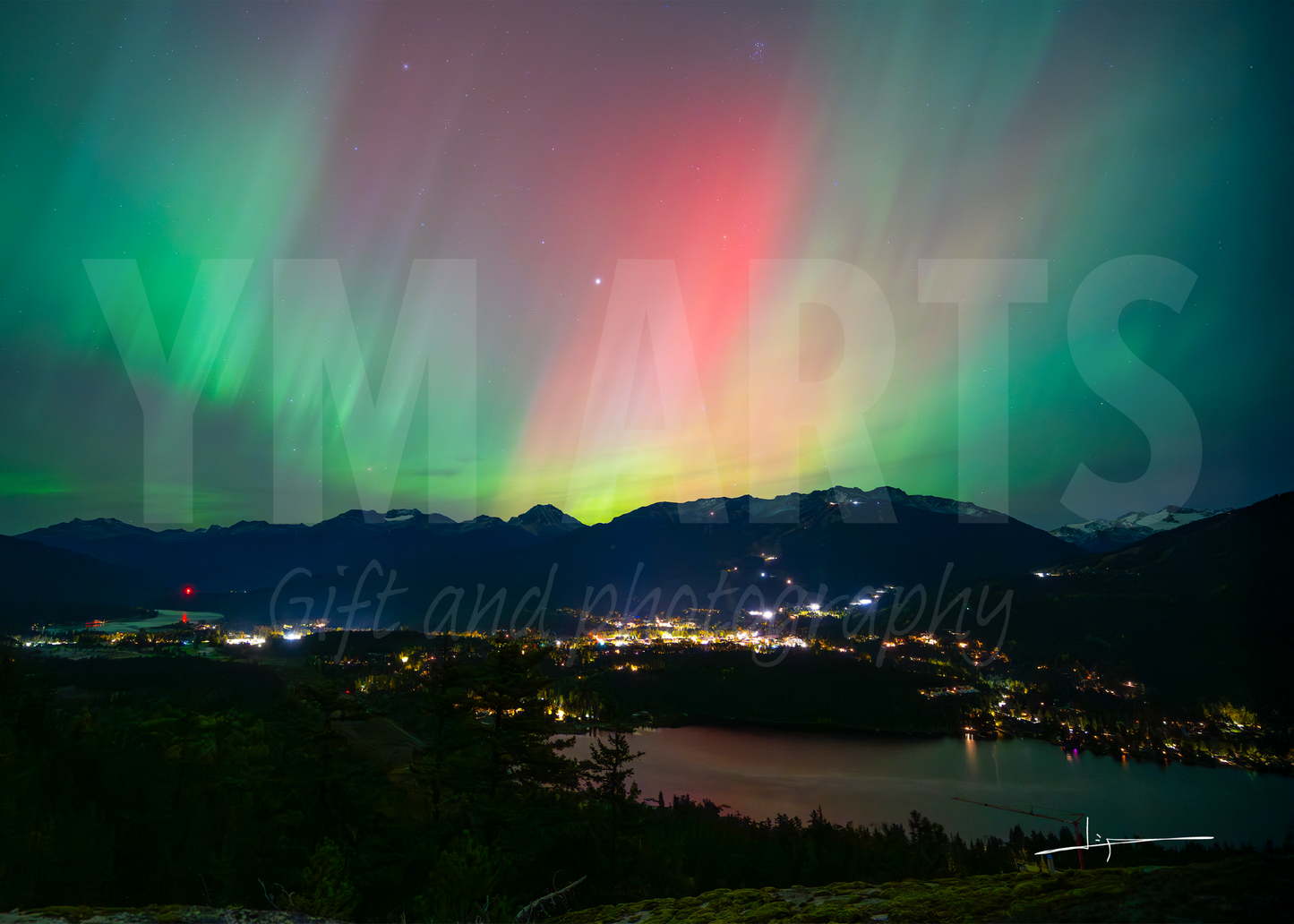 Matted print of photograph "The northern lights on Whistler" #01501